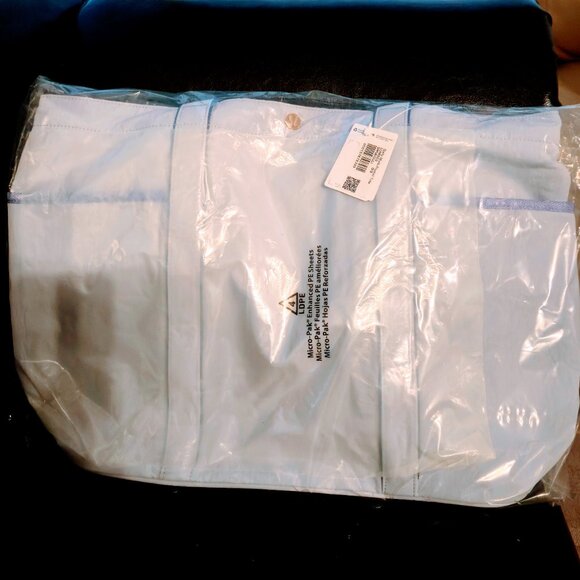 Lululemon Daily Multi-Pocket Tote Bag 20L, BNWT - Picture 5 of 5